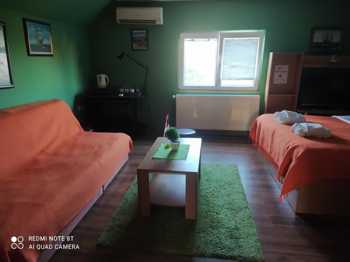 Sweet Dreams Hotel Zajecar Bagian luar foto