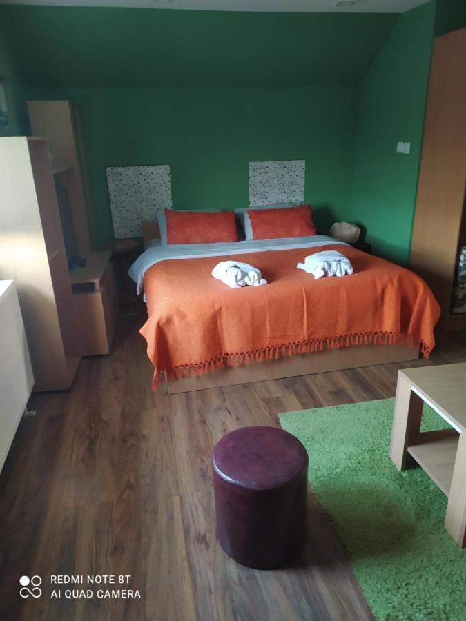 Sweet Dreams Hotel Zajecar Bagian luar foto